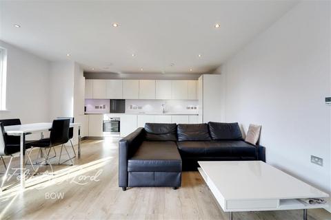 2 bedroom flat to rent, Coombe House, Knapp Road, Bow E3