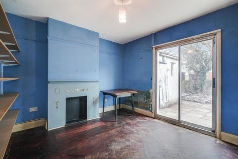 117 Waye Avenue, Hounslow, TW5 9SQ