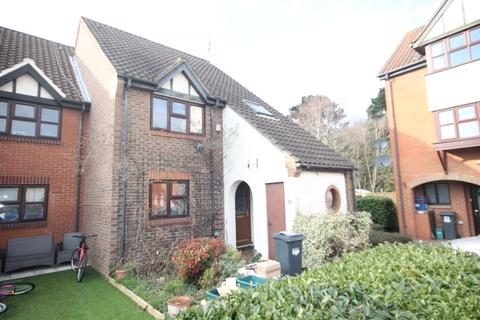 31 Beaumont Place, Isleworth, TW7 7LB