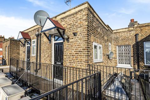 42a Coombe Road, Kingston Upon Thames, KT2 7AF