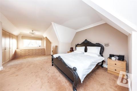 58 Herbert Road, Hornchurch, RM11 3LJ