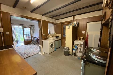 Roisel Dittons Road, Polegate, BN26 6JG