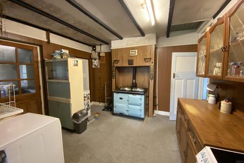 Roisel Dittons Road, Polegate, BN26 6JG