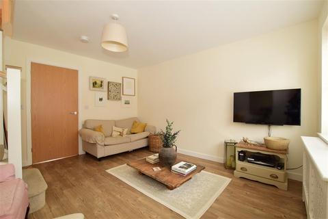 25 Choir Close, Wainscott, Rochester, ME3 8FQ
