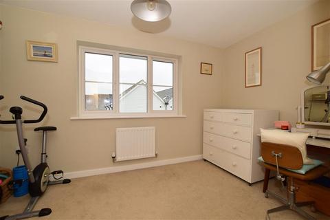 25 Choir Close, Wainscott, Rochester, ME3 8FQ
