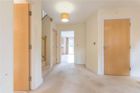 4 bedroom end of terrace house to rent, Goodacre Close, Weybridge, KT13