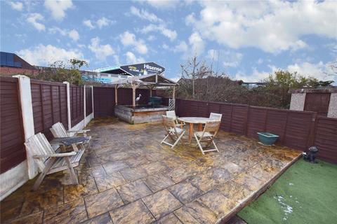 3 Heath Crescent, Leeds, LS11 8UN