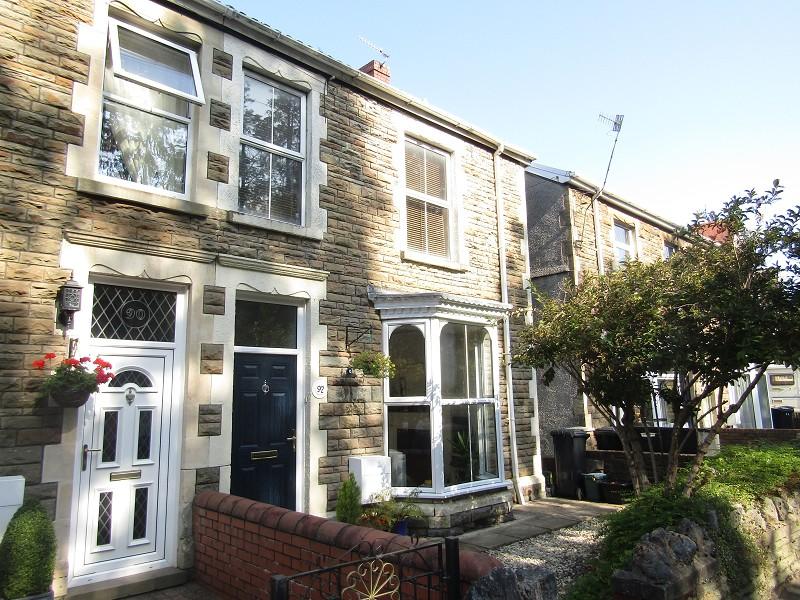 Lewis Road, Neath, Neath Port Talbot. 3 bed semidetached house £199,950