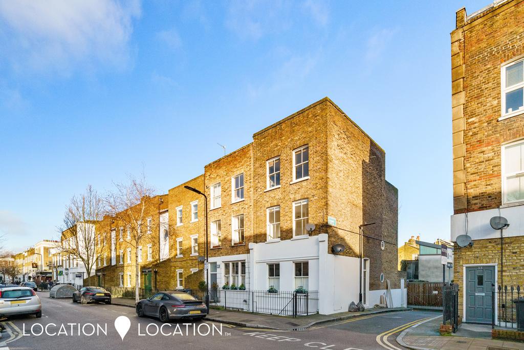 Allen Road, N16 1 bed flat £300,000