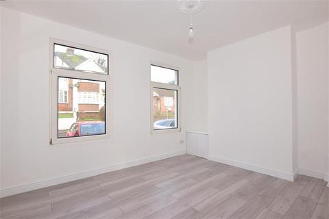 37 Cuxton Road, Rochester, ME2 2BU