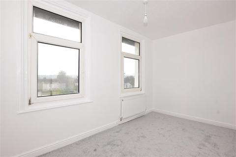 37 Cuxton Road, Rochester, ME2 2BU