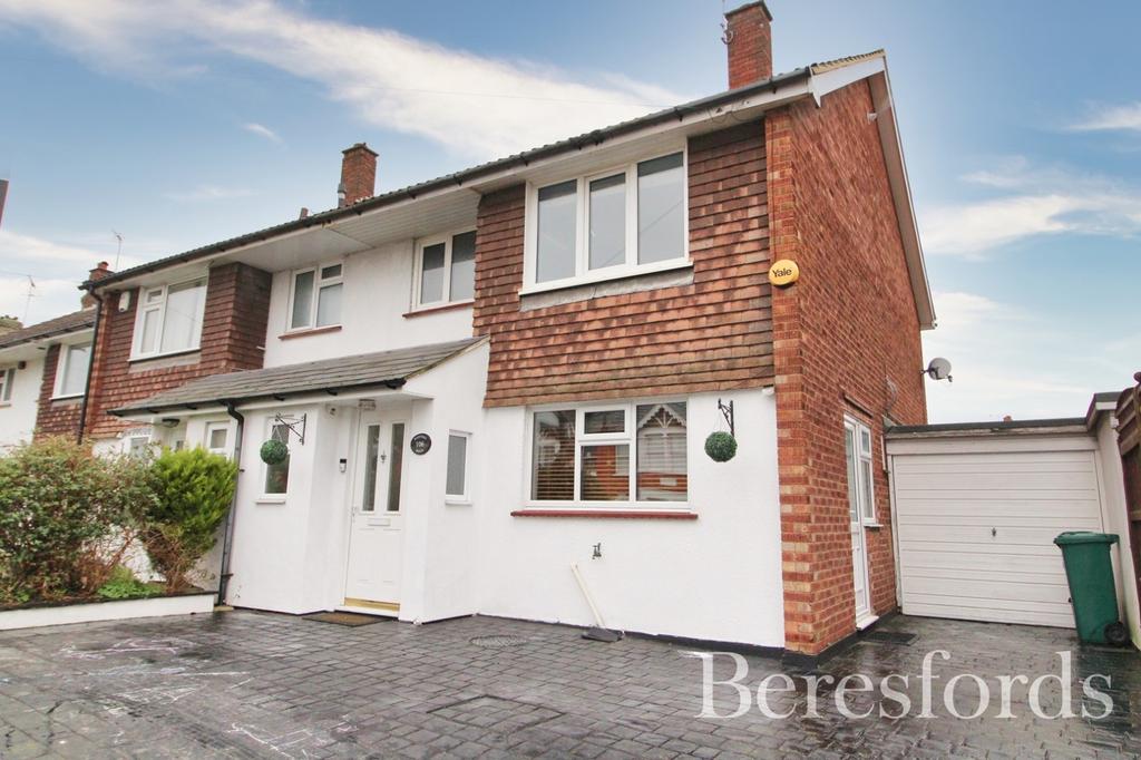 Western Road, Brentwood, Essex, CM14 3 bed semidetached house £550,000