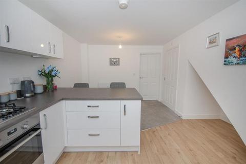 25 Snowdrop Drive, Emersons Green, Bristol, BS16 7LF