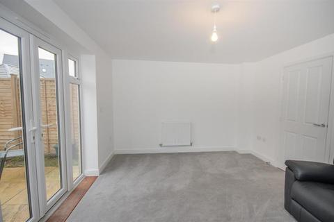 25 Snowdrop Drive, Emersons Green, Bristol, BS16 7LF