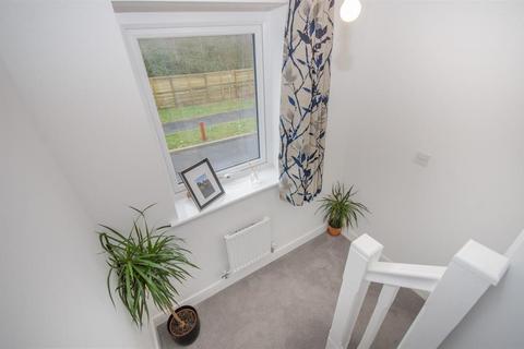25 Snowdrop Drive, Emersons Green, Bristol, BS16 7LF