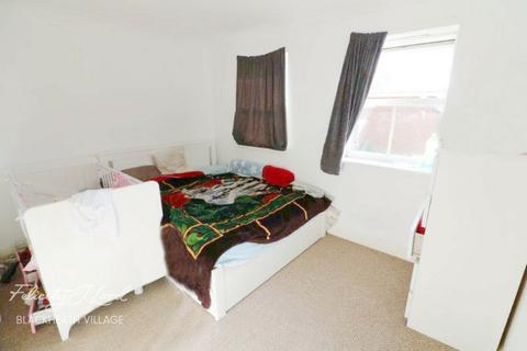 6 Kendall Road, London, SE18 4ND