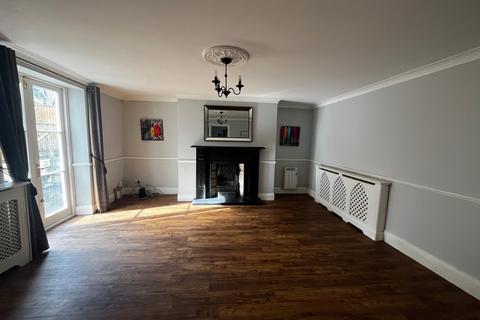 2 bedroom ground floor flat to rent, Alma Rd, Clifton, Bristol BS8