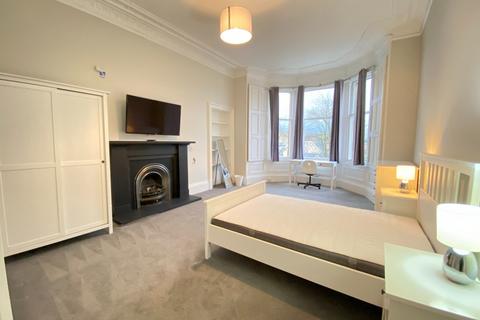 5 bedroom flat to rent, Thirlestane Road, Marchmont, Edinburgh, EH9