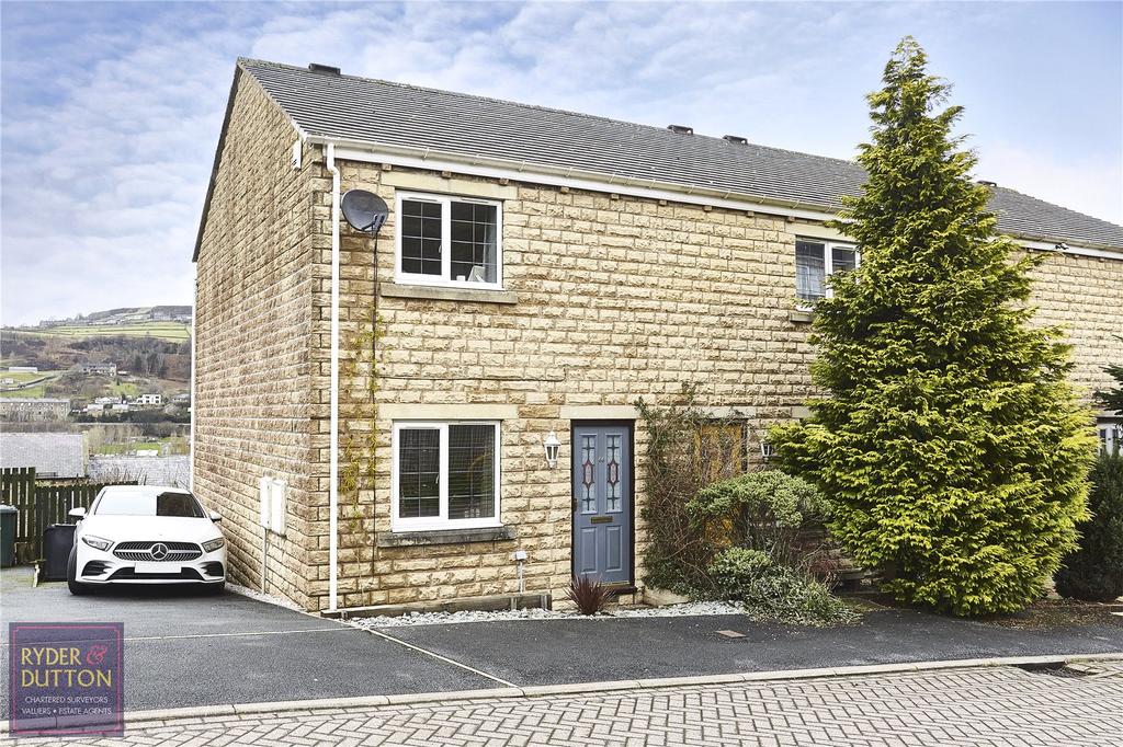 Banks Road, Linthwaite, Huddersfield, West Yorkshire, HD7 2 bed end of