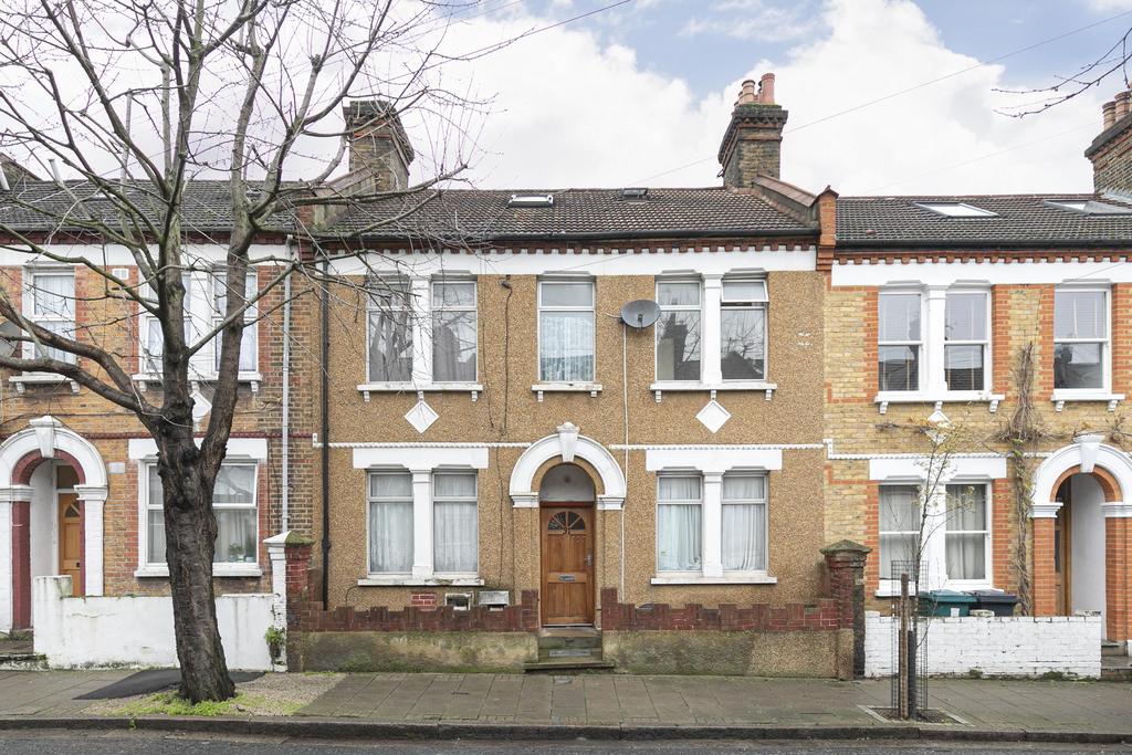 Hilsea Street, London, E5 3 bed apartment £500,000