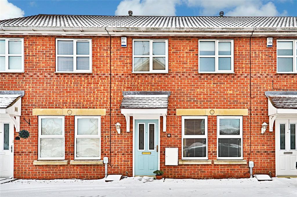 Tennyson Court, Hedon, Hull, HU12 3 bed terraced house £125,000