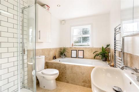 107 Station Road, Marlow, SL7 1NS