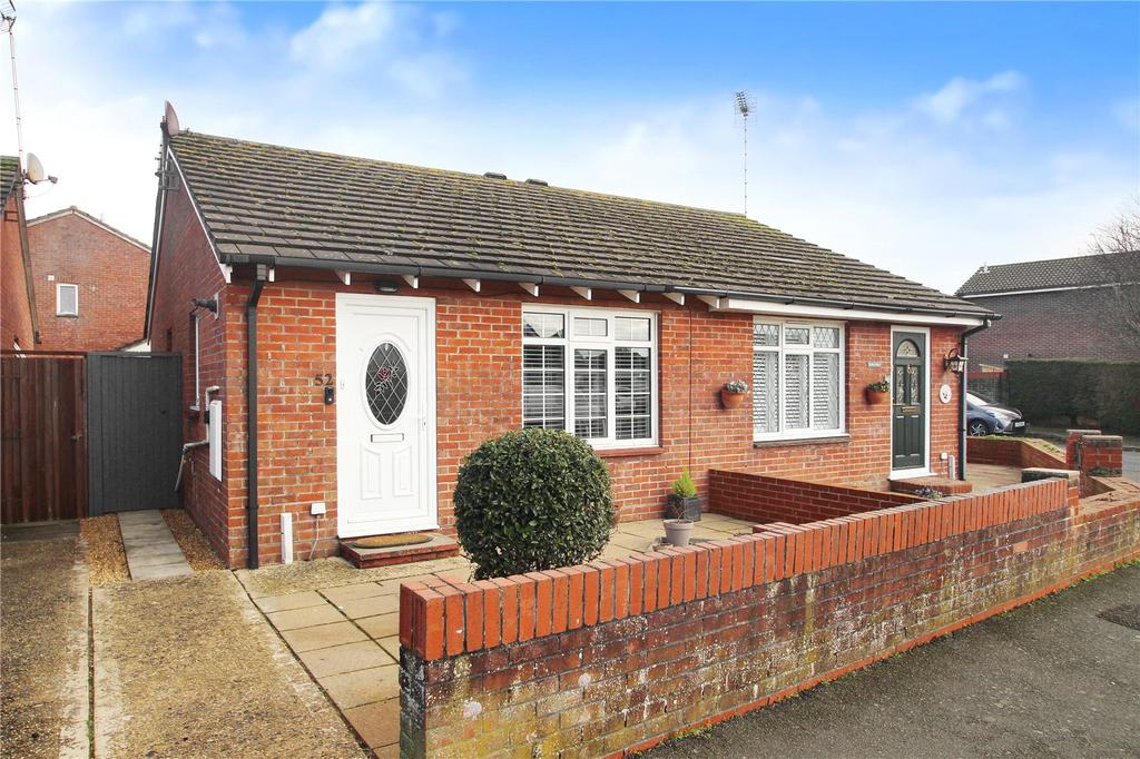 Way, Littlehampton 2 bed bungalow £250,000