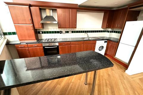 2 bedroom apartment for sale, Gatehouse, Romford