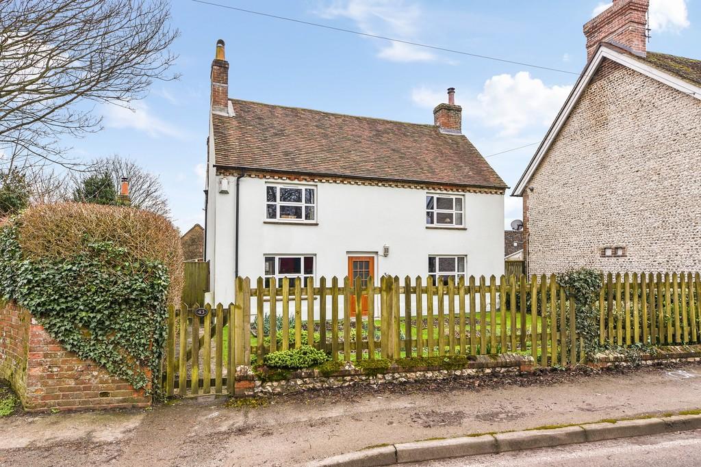 Halnaker, Chichester 4 bed detached house £800,000