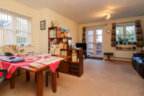 10 Brill Close, Alresford, SO24 9FG