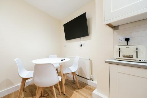5 bedroom house share to rent, Oxford Terrace, Oxford Street