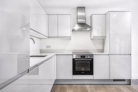 35 Manor Way, Purley, CR8 3BL
