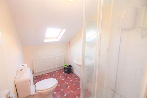 1 bedroom in a flat share to rent, 46 Salters Road, Newcastle Upon Tyne NE3