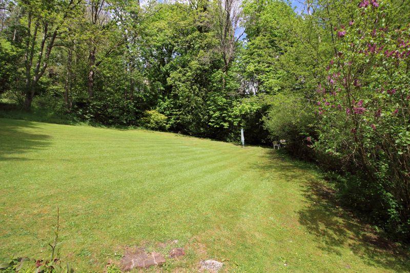 Communal gardens to