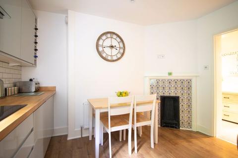 Flat 4, Harestone House, 76 Harestone Valley Road, Caterham, CR3 6HE