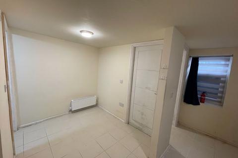 1 bedroom apartment to rent, Canal Street, Huddersfield