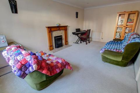 71 Cromwells Meadow, Crediton, EX17 1JZ