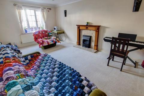 71 Cromwells Meadow, Crediton, EX17 1JZ