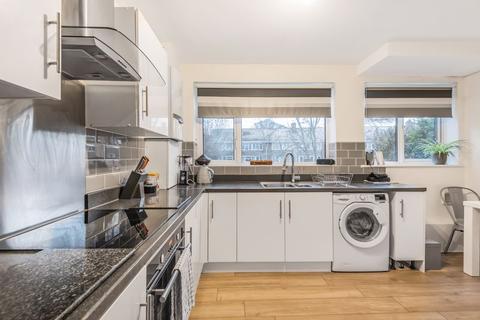 9 Millside, Carshalton, SM5 2BQ