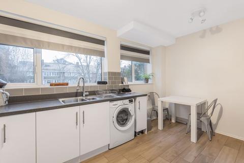 9 Millside, Carshalton, SM5 2BQ