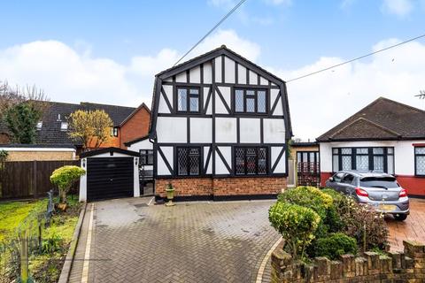 6a Edward Close, Romford, RM2 6QH