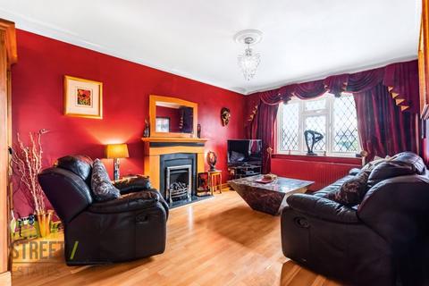 6a Edward Close, Romford, RM2 6QH