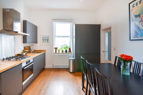 71 Howson Road, London, SE4 2AT