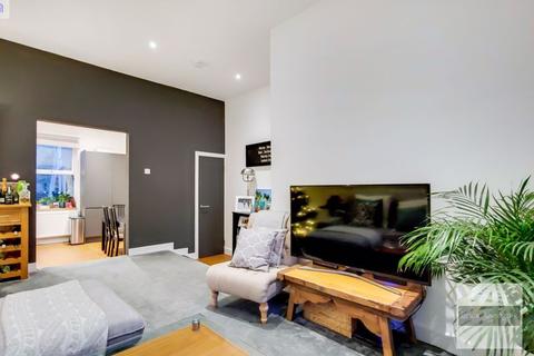 71 Howson Road, London, SE4 2AT