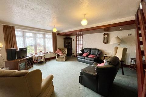 6 Ashdale Avenue, Pershore, WR10 1PH