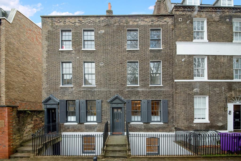 Cable Street, London, E1 2 bed apartment for sale £650,000