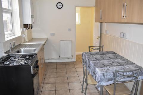 48 Clinton Road, Northampton, NN4 8LF