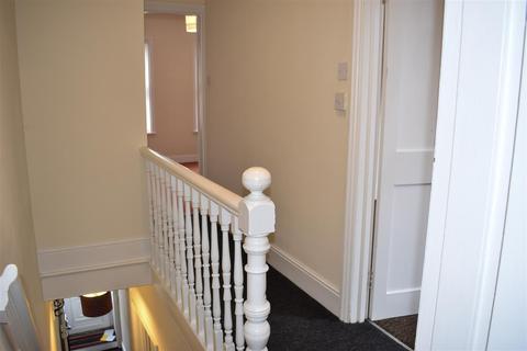 48 Clinton Road, Northampton, NN4 8LF