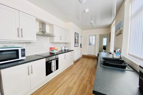 71 Cliff Road, Hornsea, HU18 1HU