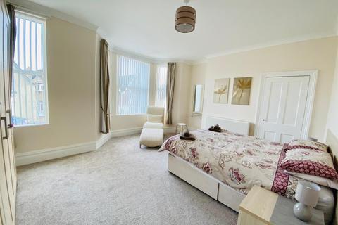 71 Cliff Road, Hornsea, HU18 1HU